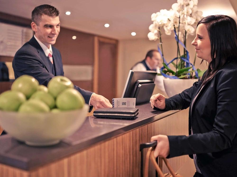 Mercure Airport Hotel Berlin Tegel Zewnętrze zdjęcie