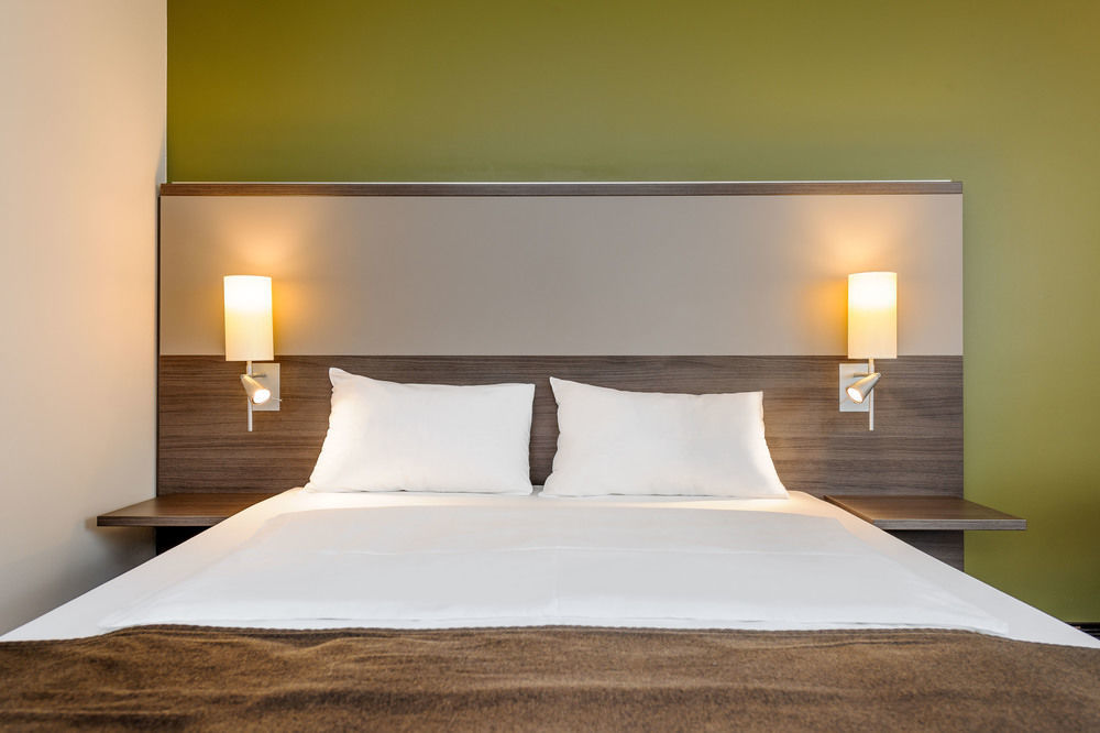 Mercure Airport Hotel Berlin Tegel Zewnętrze zdjęcie