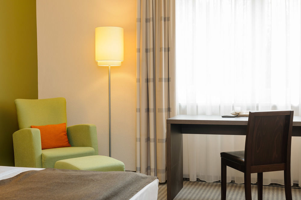 Mercure Airport Hotel Berlin Tegel Zewnętrze zdjęcie