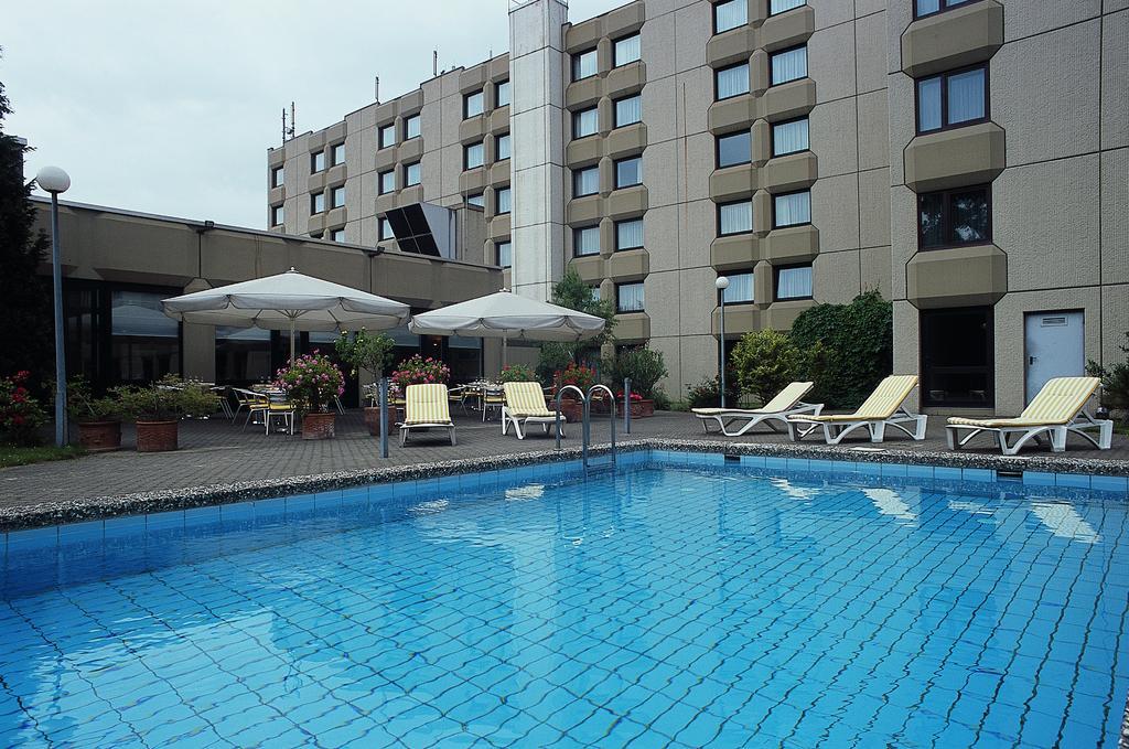 Mercure Airport Hotel Berlin Tegel Zewnętrze zdjęcie