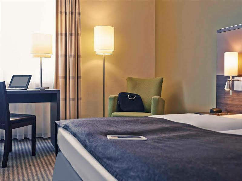 Mercure Airport Hotel Berlin Tegel Zewnętrze zdjęcie