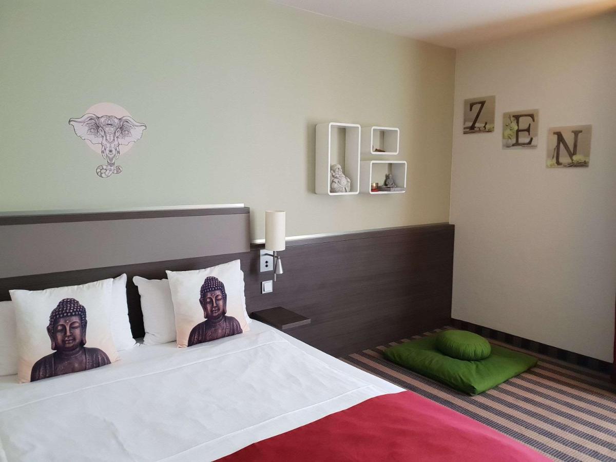 Mercure Airport Hotel Berlin Tegel Zewnętrze zdjęcie
